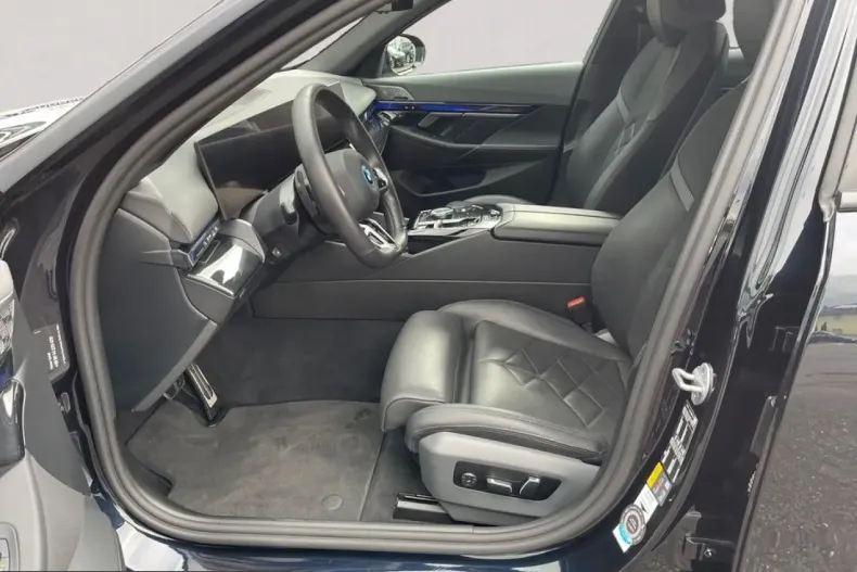 BMW 550 (Seria 5) din 2024 cu 56.005 km - oferta BMW203486 - foto 10