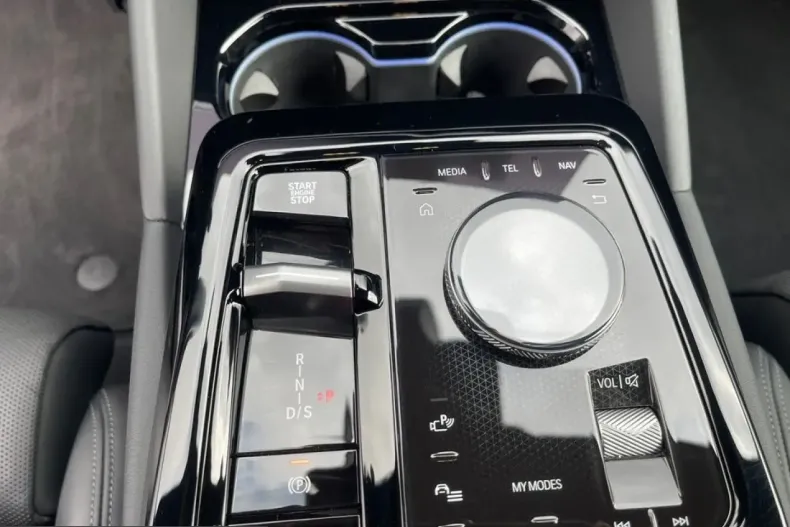 BMW 550 (Seria 5) din 2024 cu 56.005 km - oferta BMW203486 - foto 12