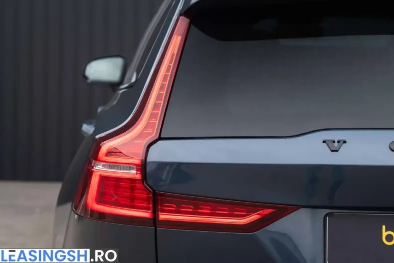 Volvo V60 din 2023 cu 24.874 km - oferta VOL203488 - foto 12