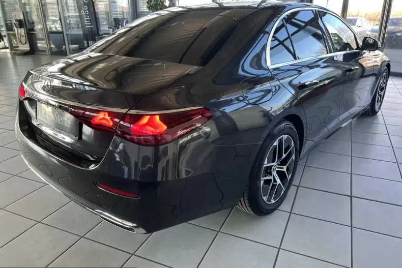 Mercedes-Benz E 220 (Clasa E) din 2024 cu 17.110 km - oferta MER203489 - foto 5