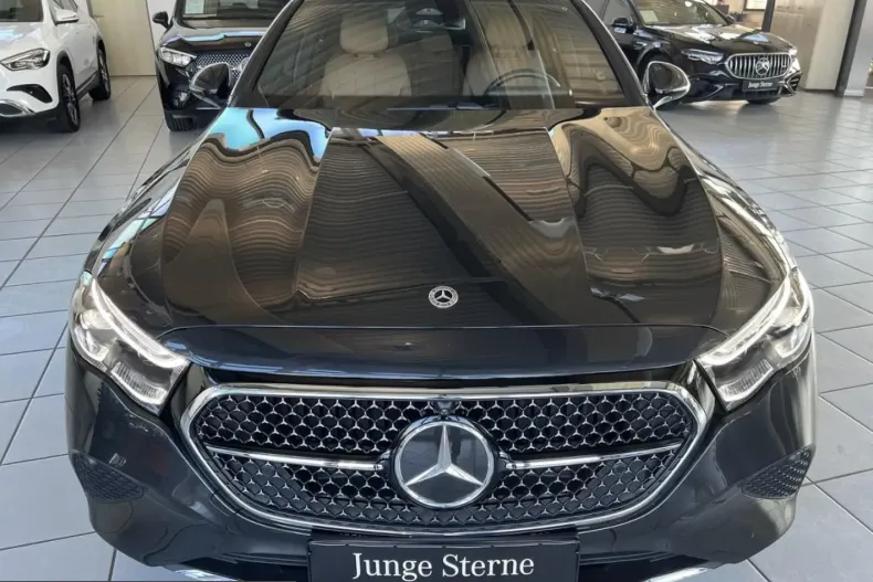 Mercedes-Benz E 220 (Clasa E) din 2024 cu 17.110 km - oferta MER203489 - foto 8