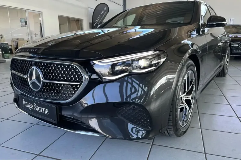 Mercedes-Benz E 220 (Clasa E) din 2024 cu 17.110 km - oferta MER203489 - foto 19