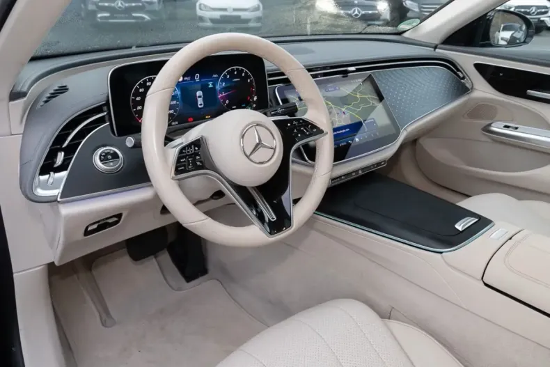 Mercedes-Benz E 200 (Clasa E) din 2025 cu 27.654 km - oferta MER203490 - foto 4