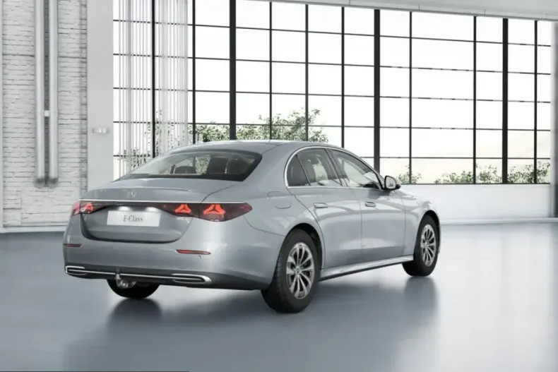 Mercedes-Benz E 220 (Clasa E) din 2024 cu 14.061 km - oferta MER203493 - foto 3