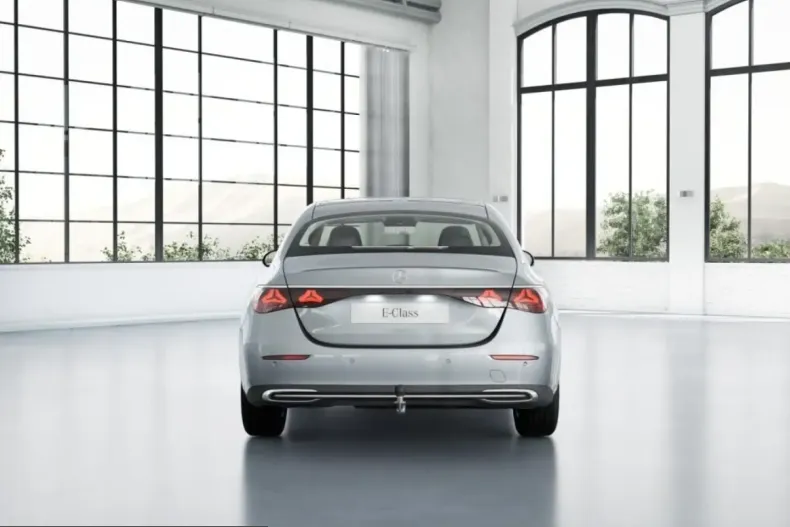 Mercedes-Benz E 220 (Clasa E) din 2024 cu 14.061 km - oferta MER203493 - foto 6