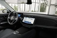 Mercedes-Benz E 220 (Clasa E) din 2024 cu 14.061 km - oferta MER203493 - foto 9