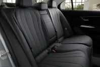 Mercedes-Benz E 220 (Clasa E) din 2024 cu 14.061 km - oferta MER203493 - foto 10