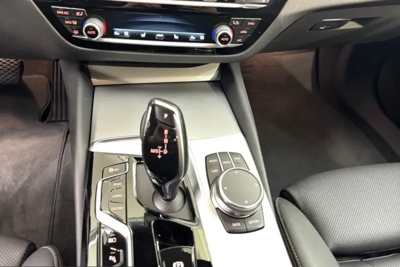 BMW 530 (Seria 5) din 2023 cu 44.000 km - oferta BMW203500 - foto 11