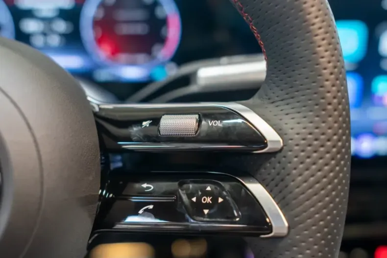 Mercedes-Benz CLA 200 (Clasa CLA) din 2026 cu 4.500 km - oferta MER203501 - foto 13