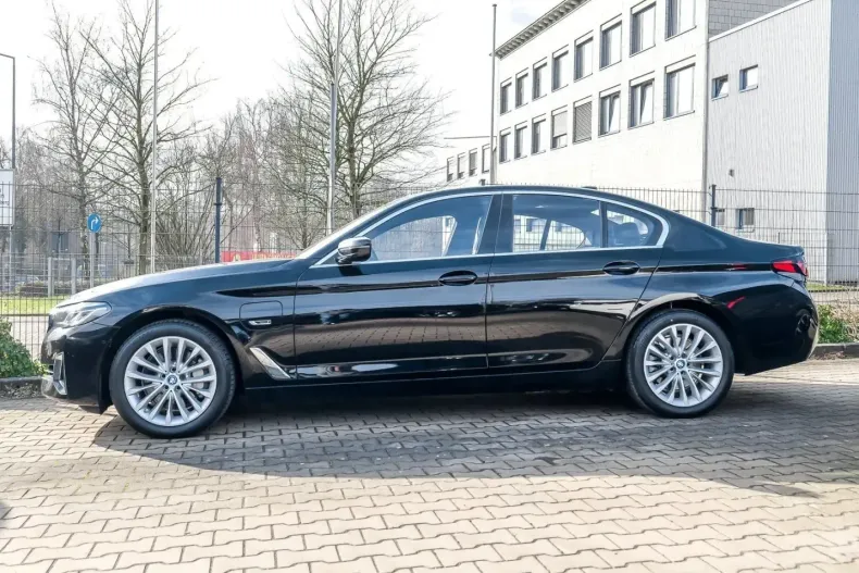 BMW 530 (Seria 5) din 2023 cu 66.280 km - oferta BMW203502 - foto 4