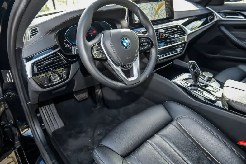 BMW 530 (Seria 5) din 2023 cu 66.280 km - oferta BMW203502 - foto 9