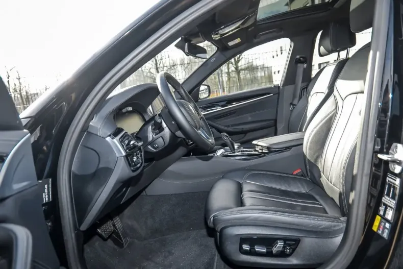 BMW 530 (Seria 5) din 2023 cu 66.280 km - oferta BMW203502 - foto 11