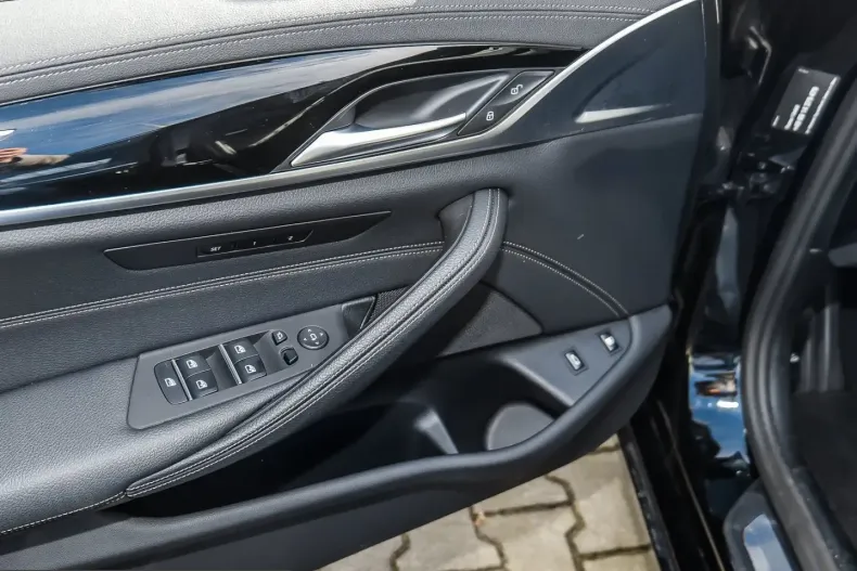 BMW 530 (Seria 5) din 2023 cu 66.280 km - oferta BMW203502 - foto 19