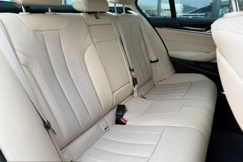 BMW 530 (Seria 5) din 2023 cu 100.000 km - oferta BMW203503 - foto 12