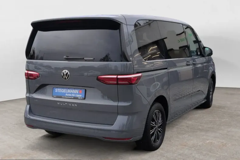 Volkswagen T7 Multivan din 2022 cu 30.712 km - oferta VOL203509 - foto 5