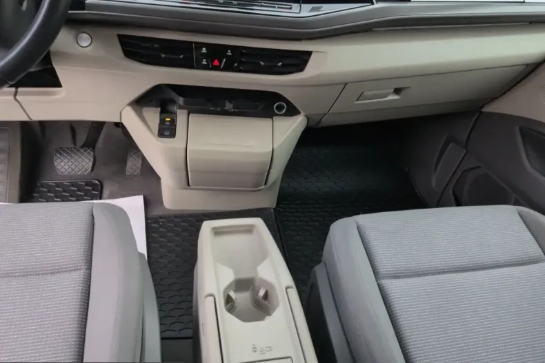 Volkswagen T7 Multivan din 2022 cu 30.712 km - oferta VOL203509 - foto 10