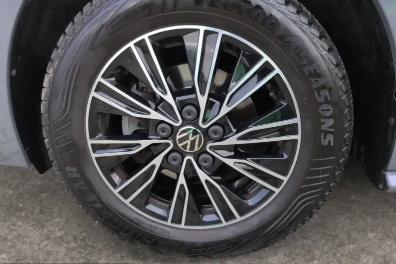 Volkswagen T7 Multivan din 2022 cu 30.712 km - oferta VOL203509 - foto 13