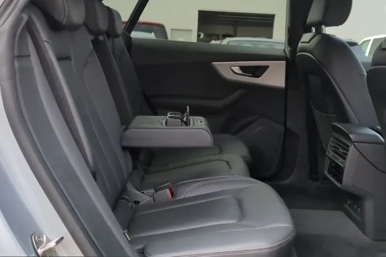 Audi Q8 din 2025 cu 27.332 km - oferta AUD203514 - foto 14