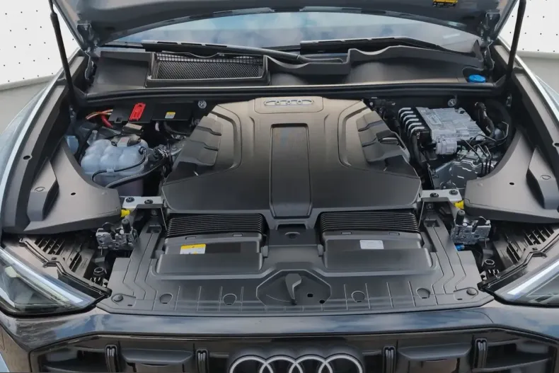 Audi Q8 din 2025 cu 27.332 km - oferta AUD203514 - foto 17