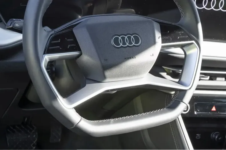 Audi Q5 din 2025 cu 7.560 km - oferta AUD203516 - foto 9