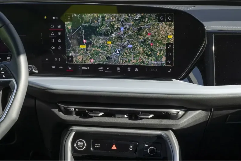 Audi Q5 din 2025 cu 7.560 km - oferta AUD203516 - foto 13