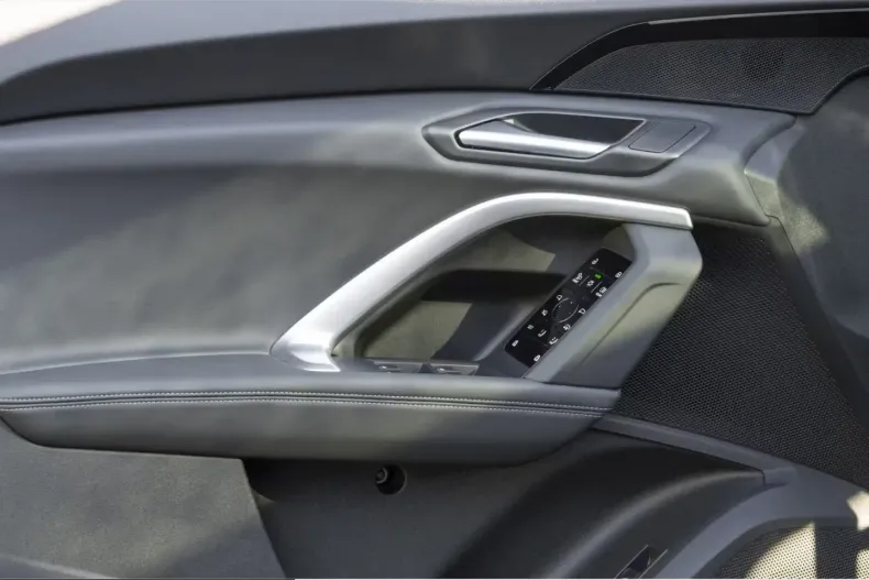 Audi Q5 din 2025 cu 7.560 km - oferta AUD203516 - foto 15