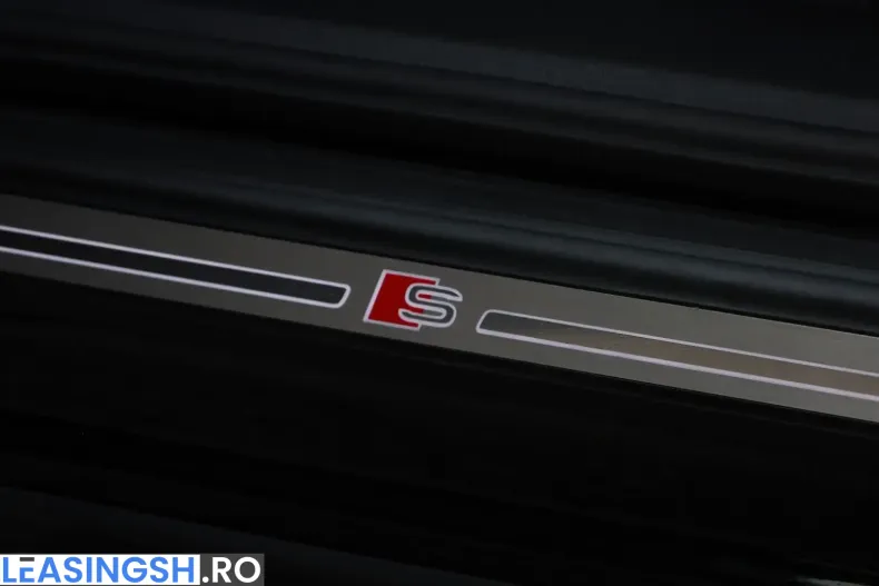 Audi Q5 din 2024 cu 9.800 km - oferta AUD203517 - foto 19