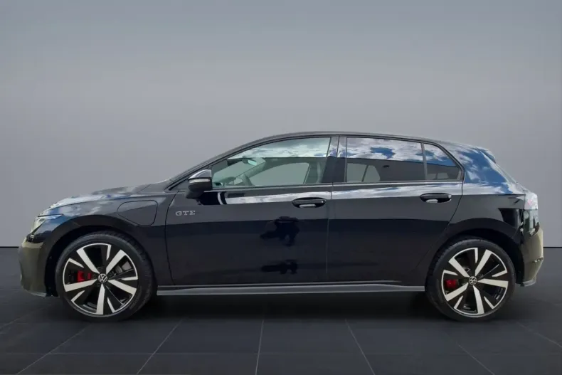 Volkswagen Golf din 2024 cu 10.983 km - oferta VOL203520 - foto 3