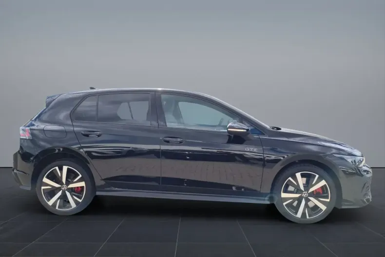 Volkswagen Golf din 2024 cu 10.983 km - oferta VOL203520 - foto 7