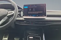 Volkswagen Golf din 2024 cu 10.983 km - oferta VOL203520 - foto 18