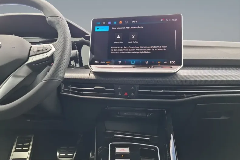 Volkswagen Golf din 2024 cu 10.983 km - oferta VOL203520 - foto 18