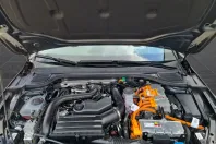 Volkswagen Golf din 2024 cu 10.983 km - oferta VOL203520 - foto 21