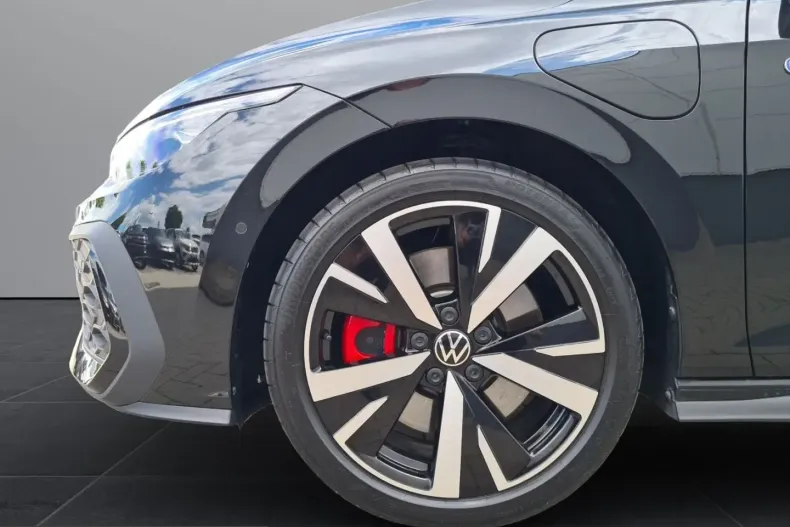 Volkswagen Golf din 2024 cu 10.983 km - oferta VOL203520 - foto 22