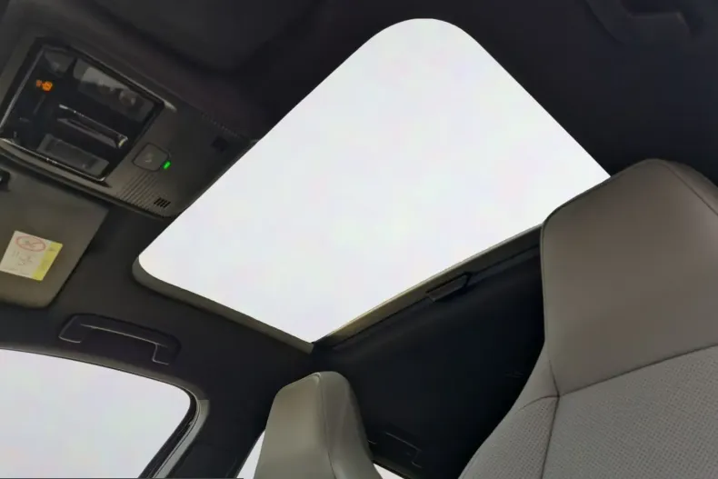 Volkswagen Golf din 2024 cu 10.983 km - oferta VOL203520 - foto 23