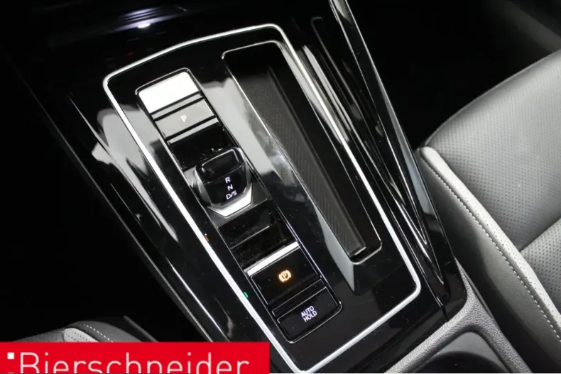 Volkswagen Golf din 2024 cu 23.594 km - oferta VOL203521 - foto 6