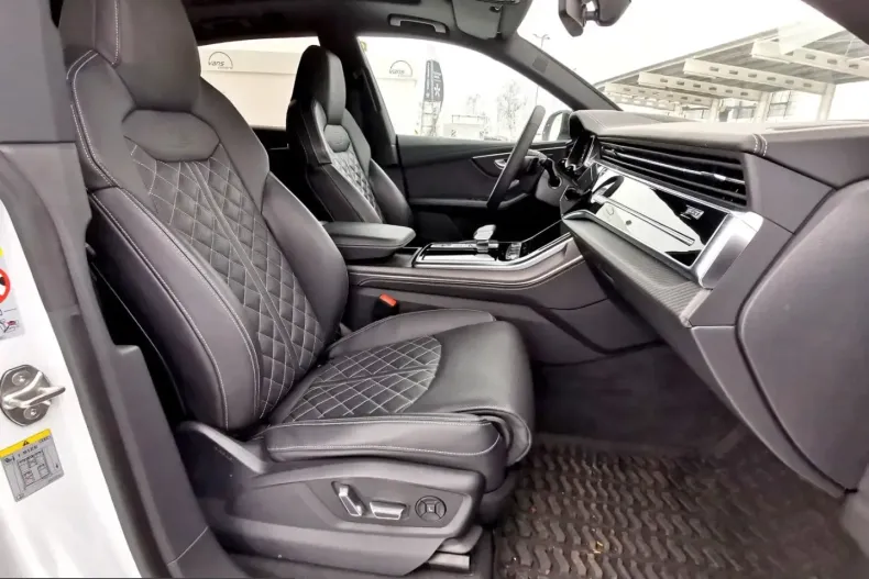 Audi Q8 din 2025 cu 18.745 km - oferta AUD203527 - foto 9