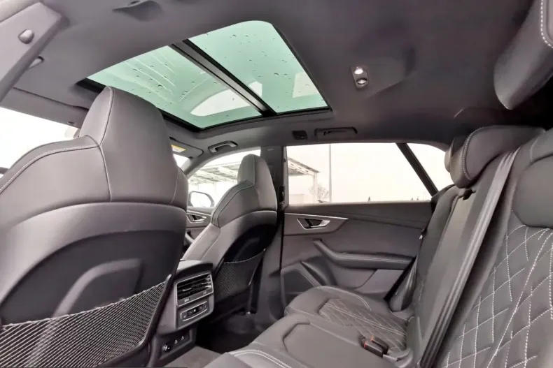 Audi Q8 din 2025 cu 18.745 km - oferta AUD203527 - foto 33