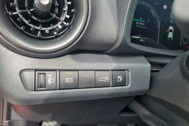 Toyota C-HR din 2024 cu 10.500 km - oferta TOY203530 - foto 21