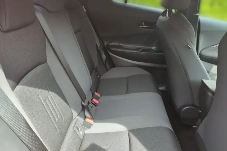 Toyota C-HR din 2024 cu 4.500 km - oferta TOY203531 - foto 14