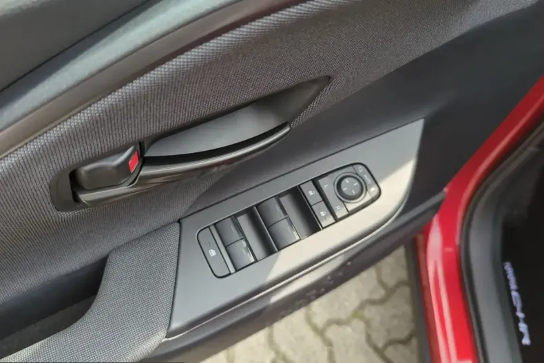 Toyota C-HR din 2024 cu 4.500 km - oferta TOY203531 - foto 20