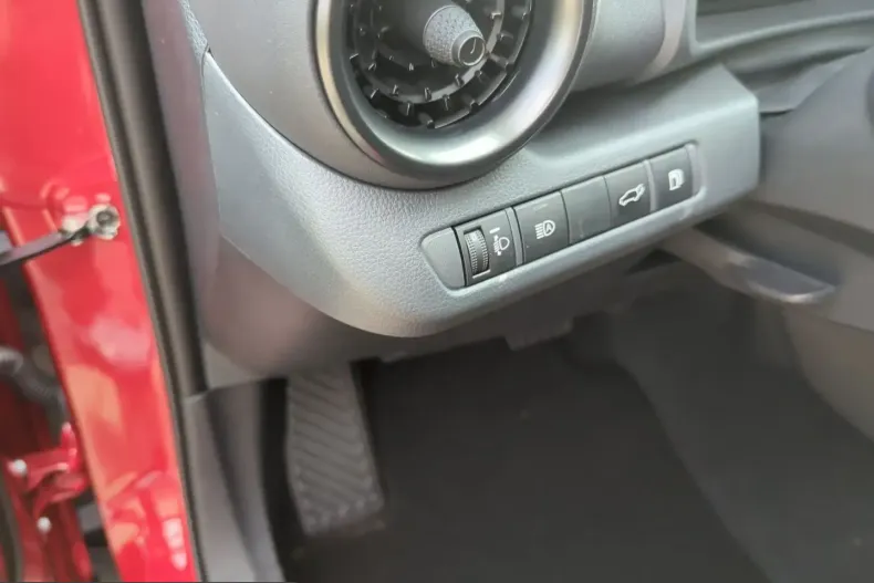 Toyota C-HR din 2024 cu 4.500 km - oferta TOY203531 - foto 21