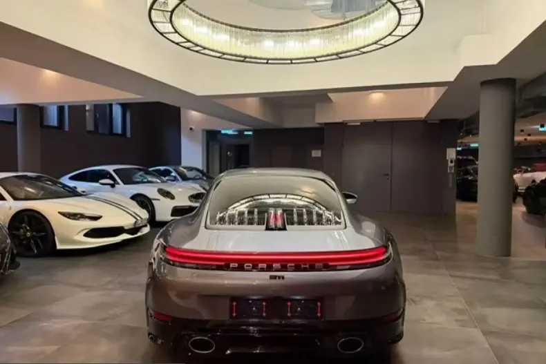 Porsche 992 din 2025 cu 14.900 km - oferta POR203532 - foto 8