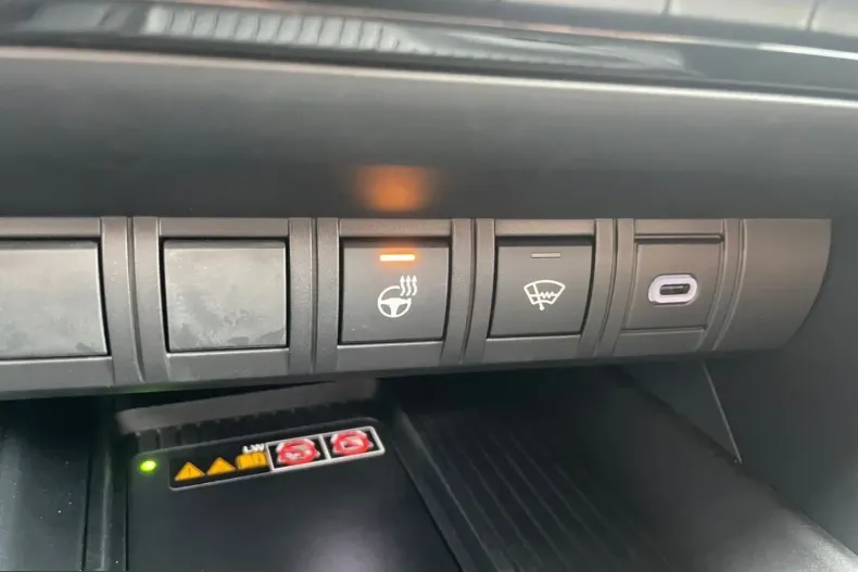 Toyota C-HR din 2025 cu 5.616 km - oferta TOY203535 - foto 26