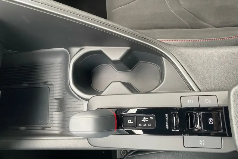 Toyota C-HR din 2024 cu 7.834 km - oferta TOY203536 - foto 21