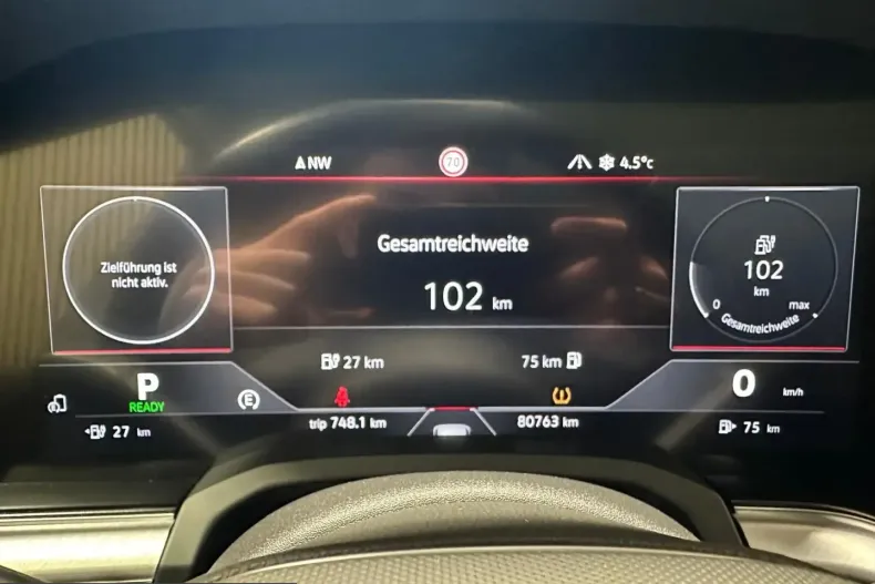 Volkswagen Touareg din 2021 cu 80.760 km - oferta VOL203546 - foto 18