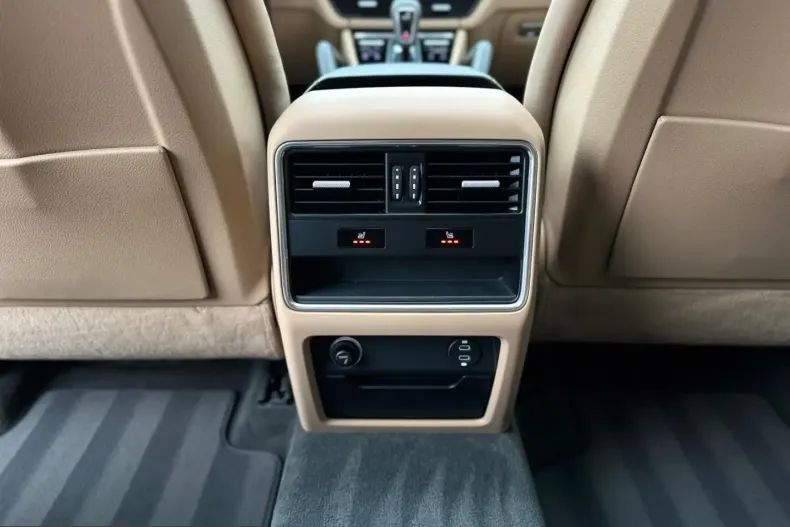 Porsche Cayenne din 2022 cu 136.321 km - oferta POR203548 - foto 24