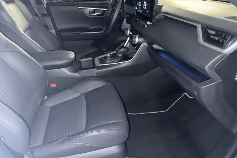 Toyota RAV4 din 2025 cu 21.452 km - oferta TOY203550 - foto 9