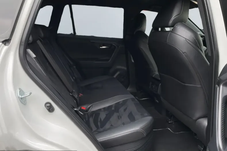 Toyota RAV4 din 2025 cu 4.587 km - oferta TOY203553 - foto 14