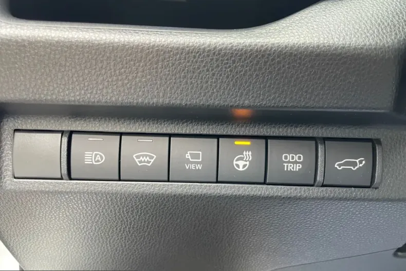 Toyota RAV4 din 2025 cu 4.587 km - oferta TOY203553 - foto 16