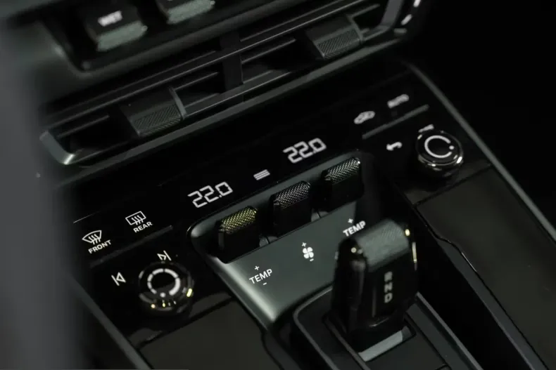 Porsche 992 din 2024 cu 29.900 km - oferta POR203554 - foto 25